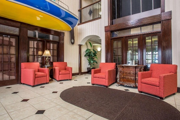 Comfort Inn & Suites Ft.Jackson Maingate image 4